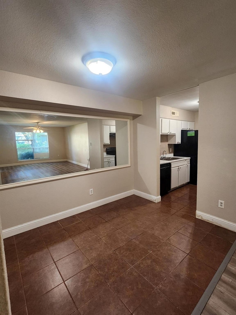 5665 Birchmont Drive - Photo 4