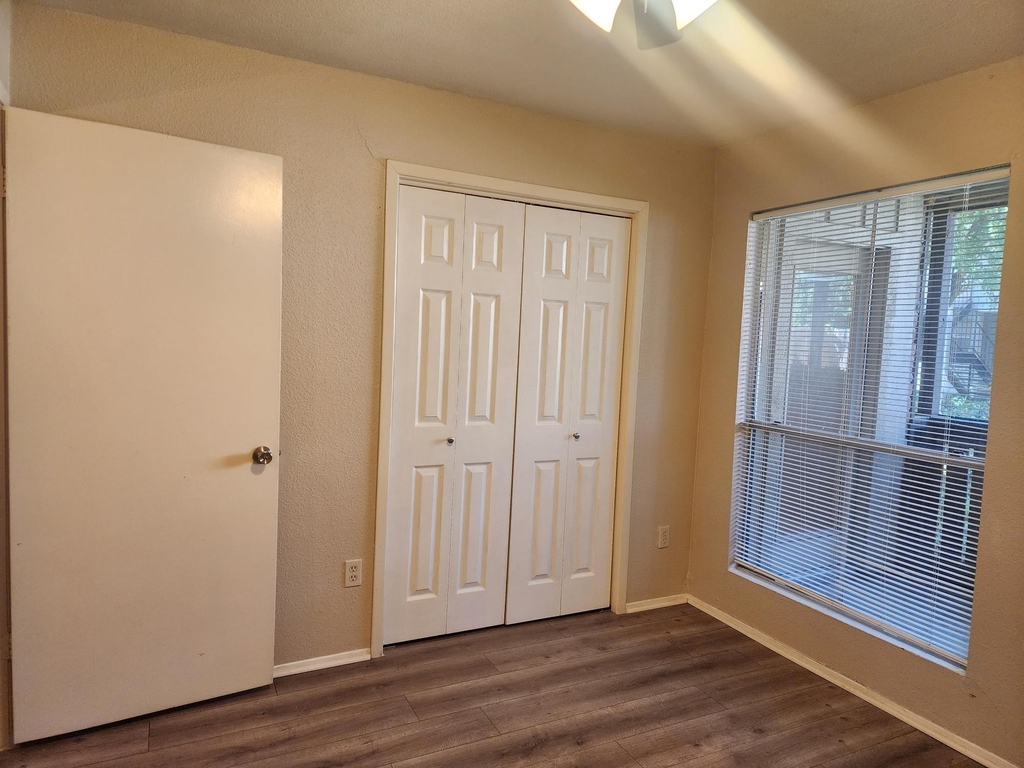 5665 Birchmont Drive - Photo 9