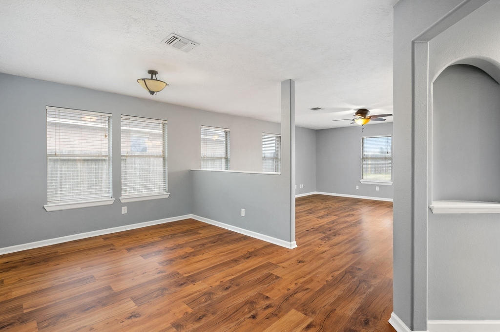 139 Horn Court - Photo 1