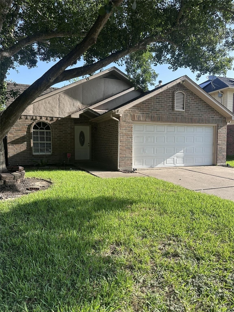 1814 Grove Court Drive - Photo 1