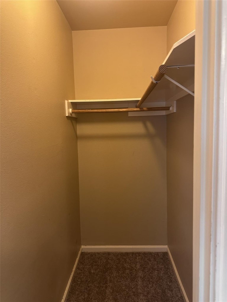 1814 Grove Court Drive - Photo 14