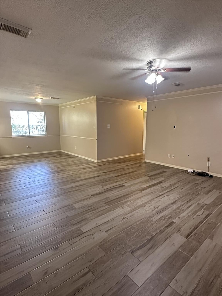 1814 Grove Court Drive - Photo 9