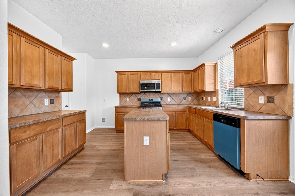 19246 Hopeview Court - Photo 13