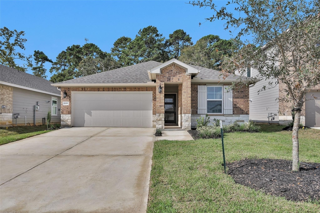 18095 Martin Pines Dr - Photo 0