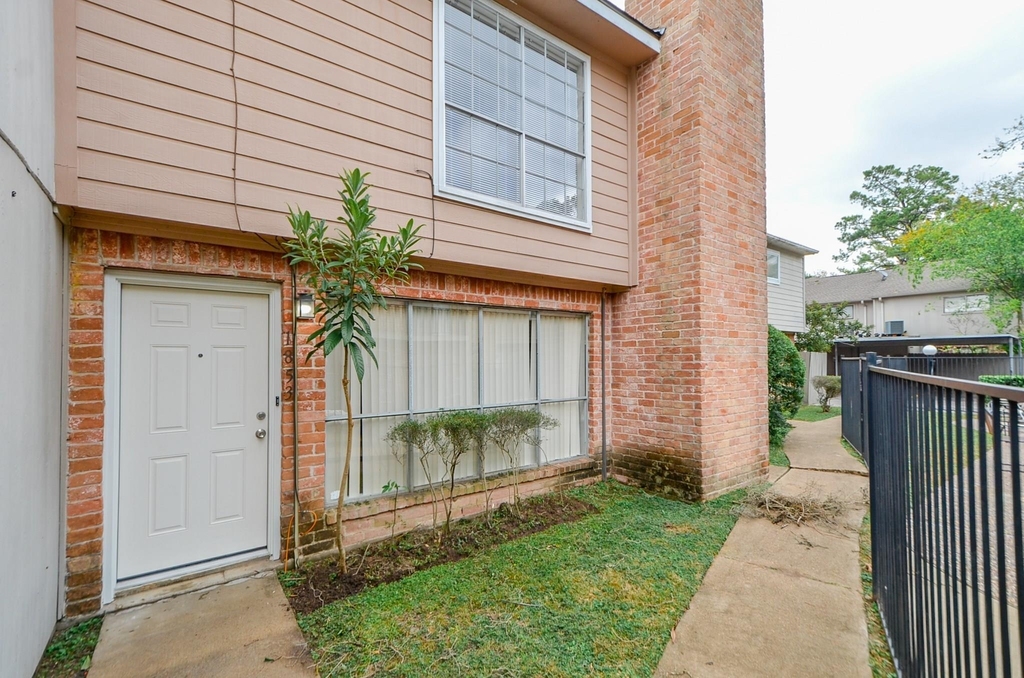 1853 Witte Road Road - Photo 2