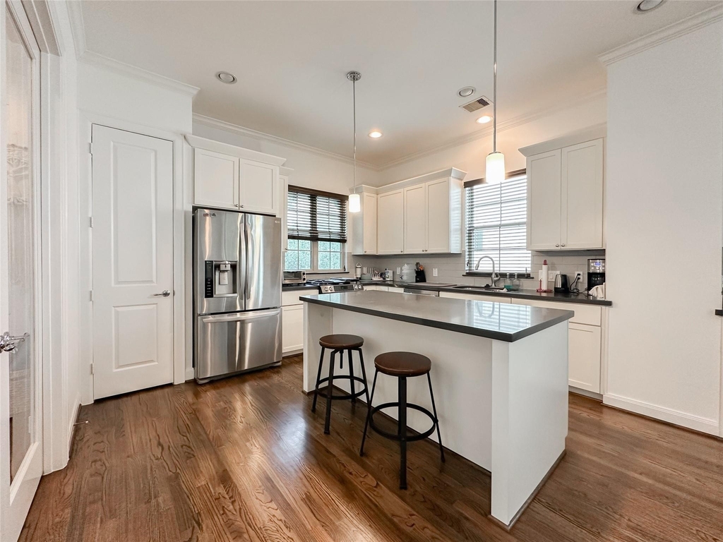 2 Hermann Park Court - Photo 4