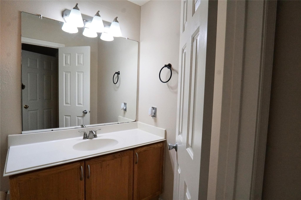 6422 Founding Drive - Photo 11