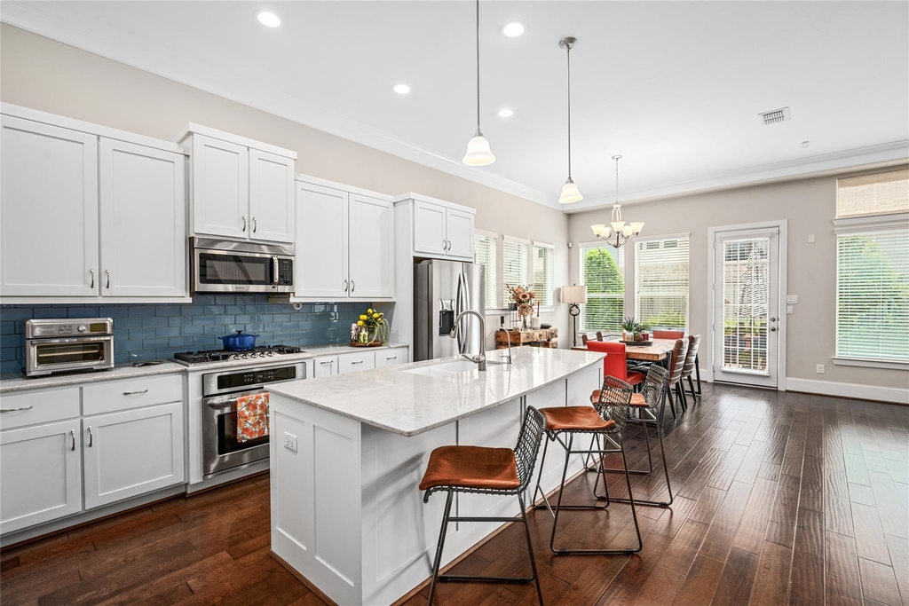 1407 Devonshire Manor Lane - Photo 4