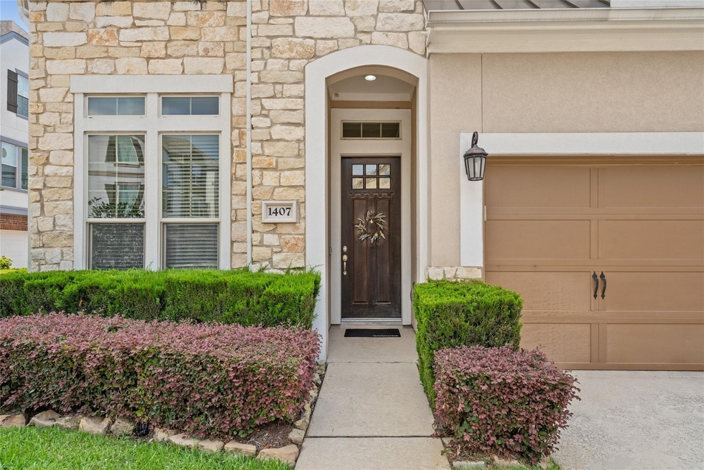 1407 Devonshire Manor Lane - Photo 1