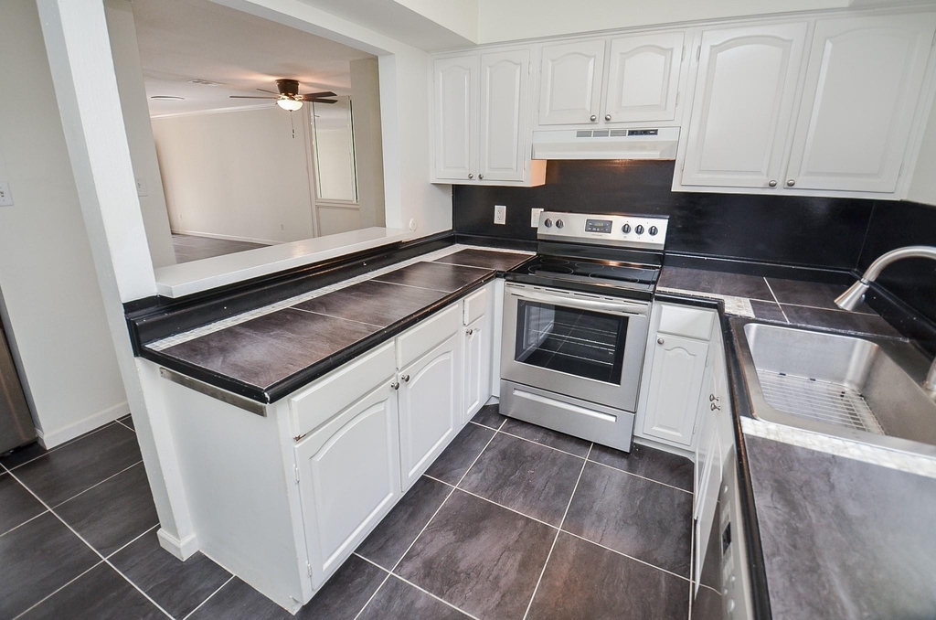 854 Wax Myrtle Lane - Photo 17