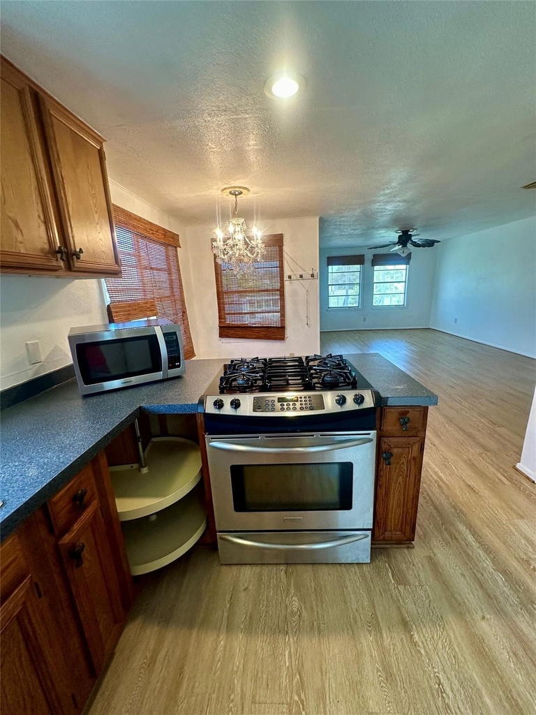 124 7th Street - Photo 7