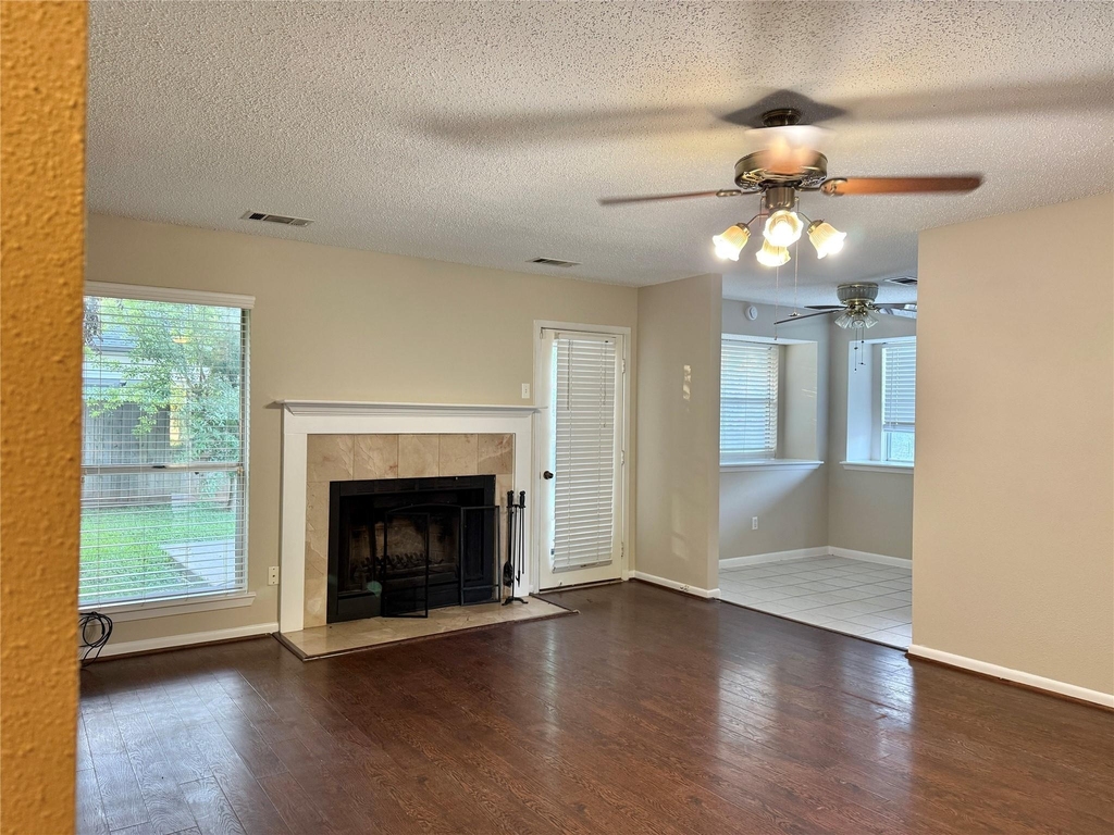 2923 Cottonfield Way - Photo 18