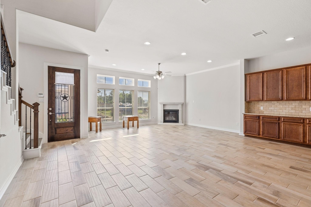 14 W Oaks Drive - Photo 2