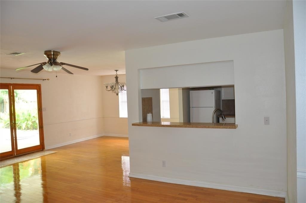 5519 Caversham Dr Drive - Photo 4