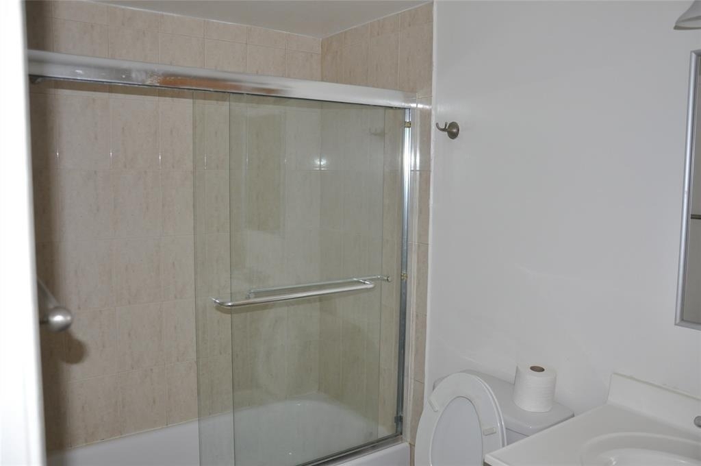5519 Caversham Dr Drive - Photo 25