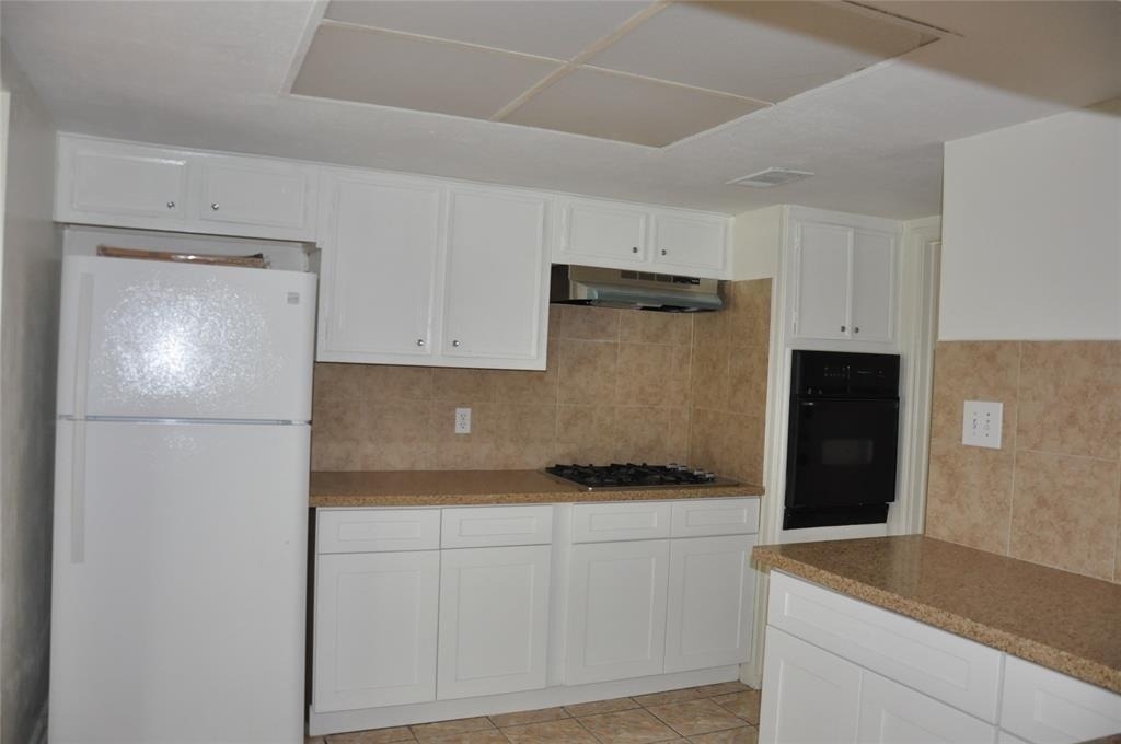 5519 Caversham Dr Drive - Photo 9