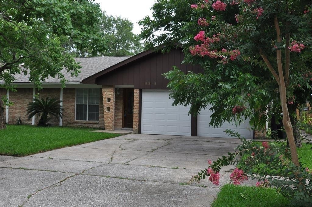 5519 Caversham Dr Drive - Photo 0