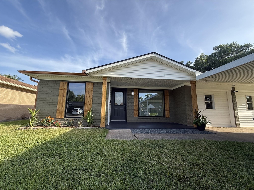 2726 Yale Street - Photo 0