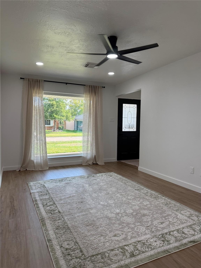 2726 Yale Street - Photo 1