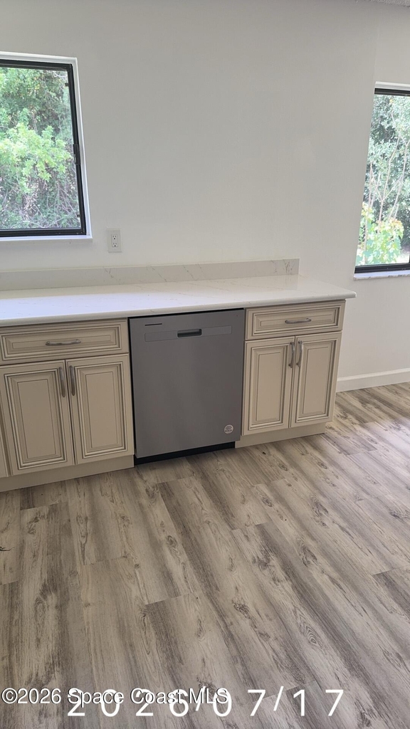 1418 Paley Circle Se - Photo 3