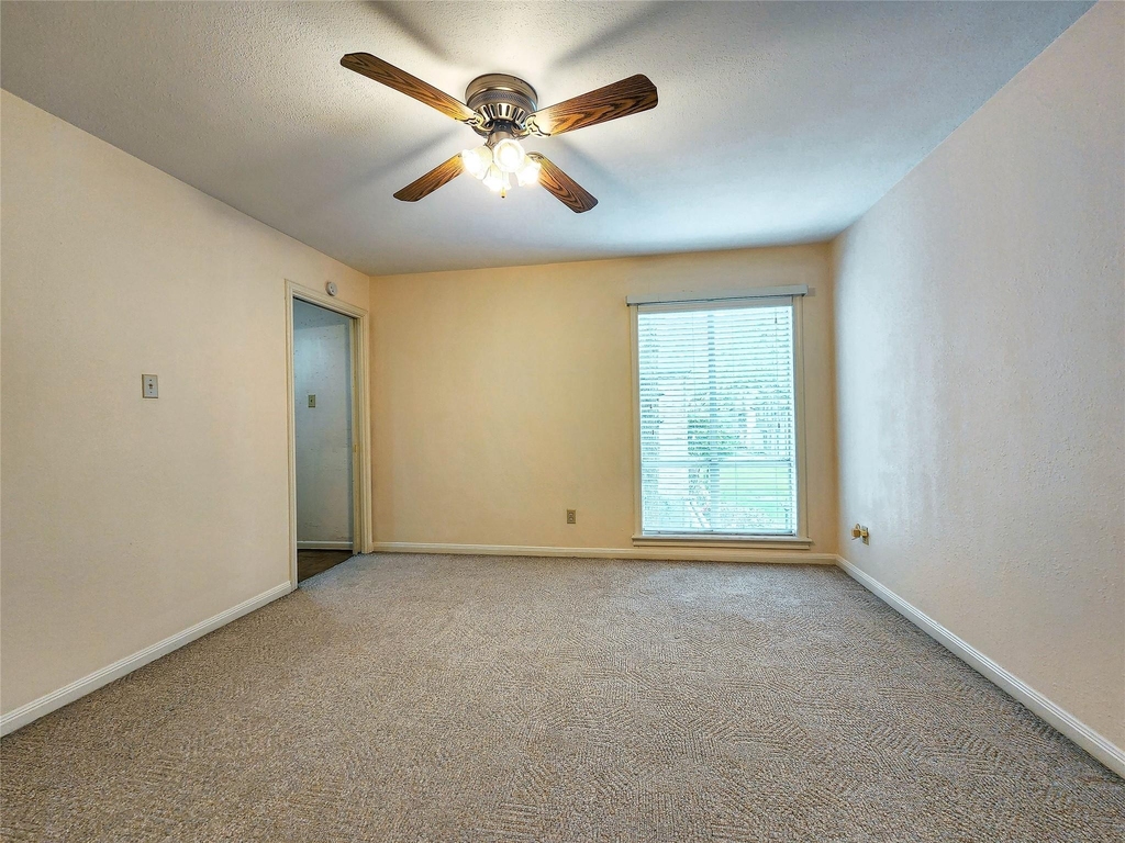 12 Kings Row - Photo 21