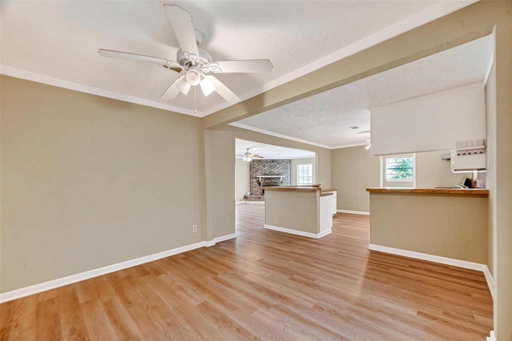 1504 Lawrence Avenue - Photo 26