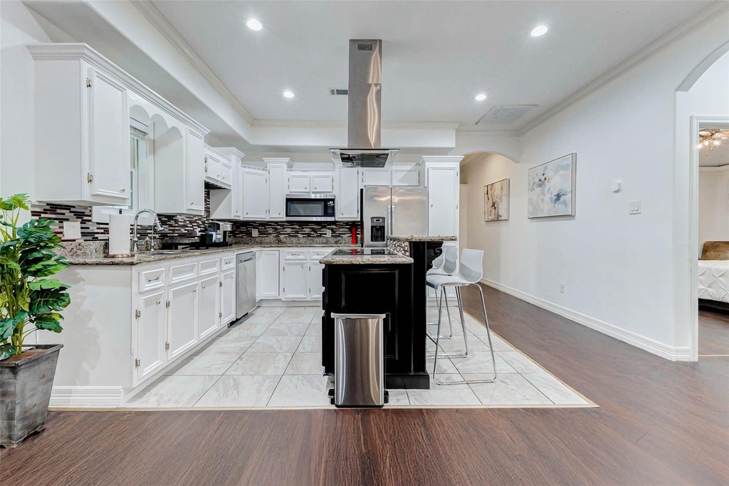 10905 Shady Lane - Photo 8