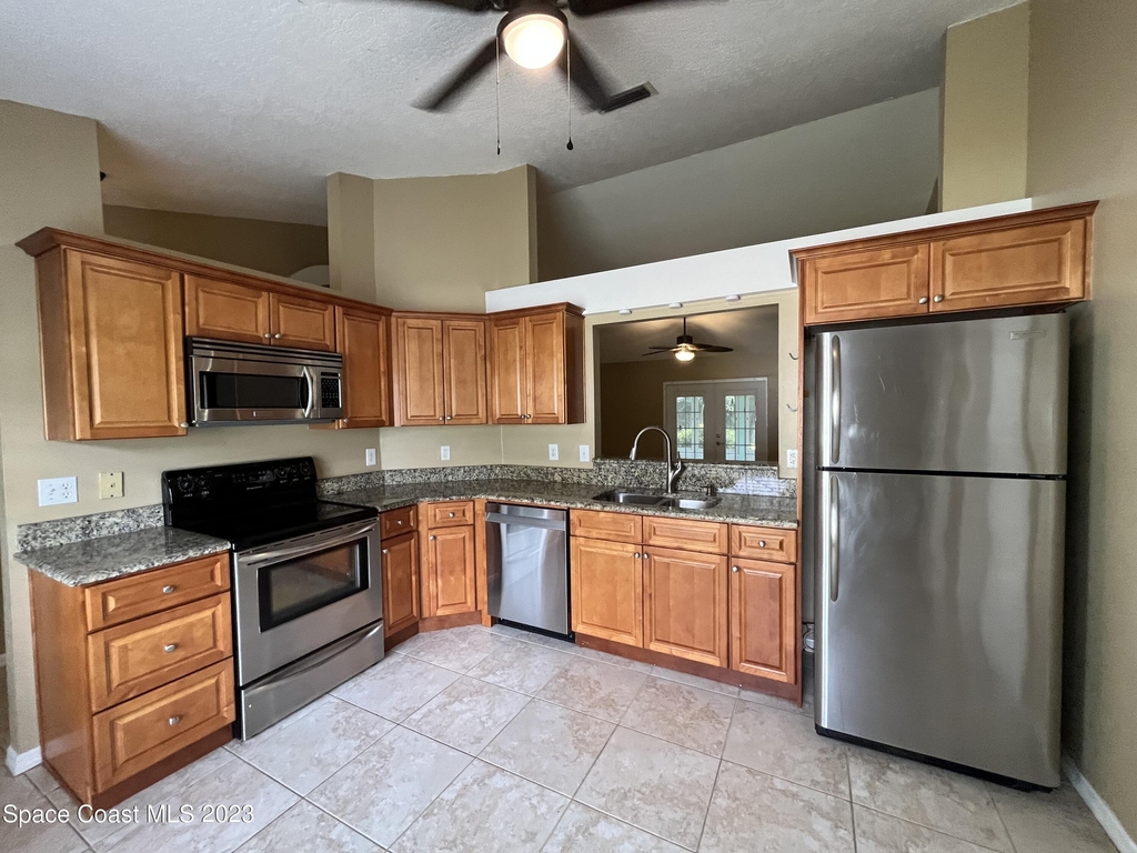 2452 Appalachian Drive - Photo 1