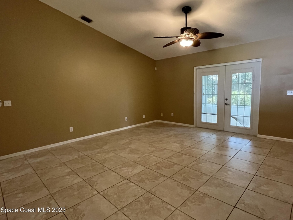 2452 Appalachian Drive - Photo 7
