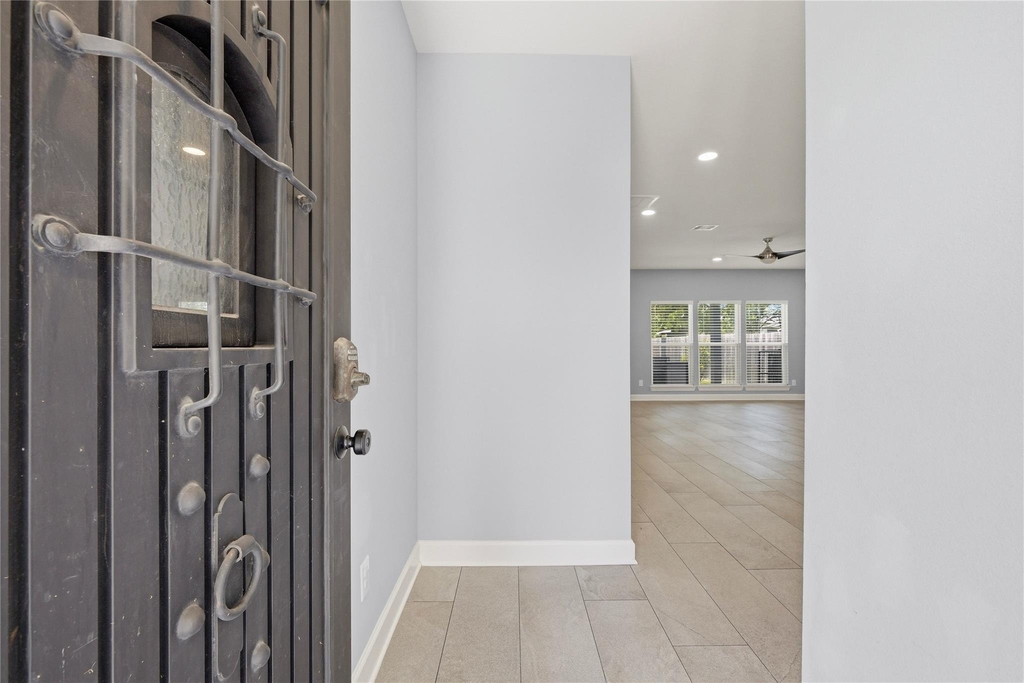 8419 Observatory Street - Photo 3
