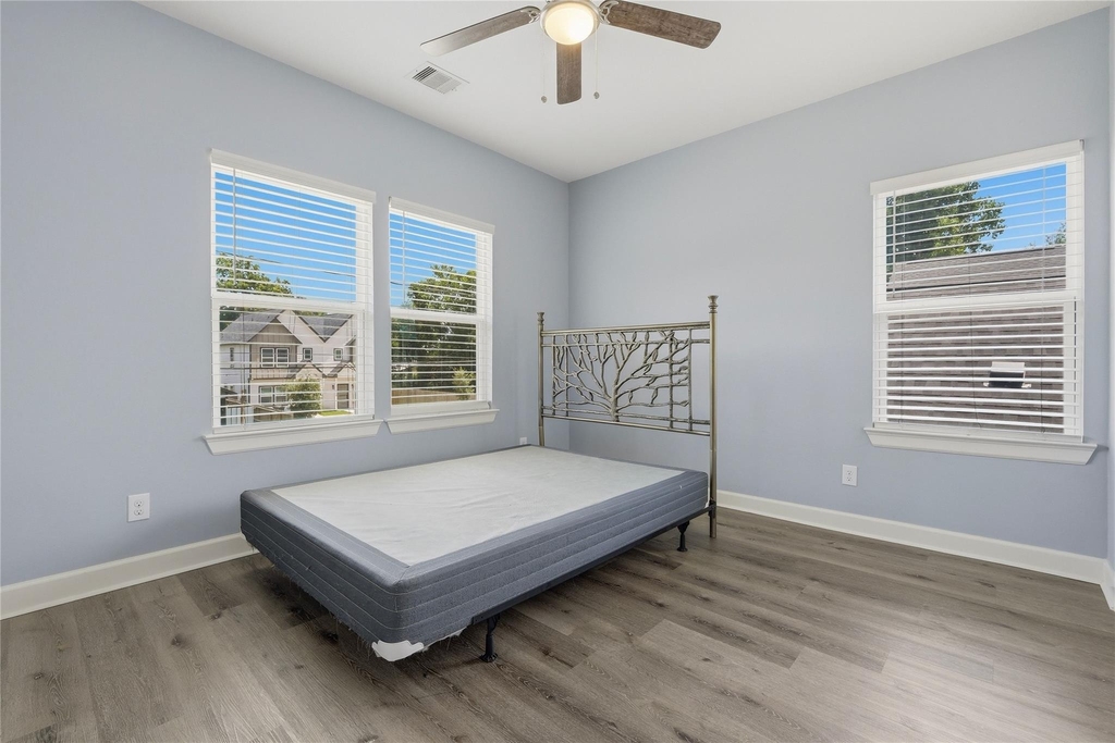 8419 Observatory Street - Photo 20