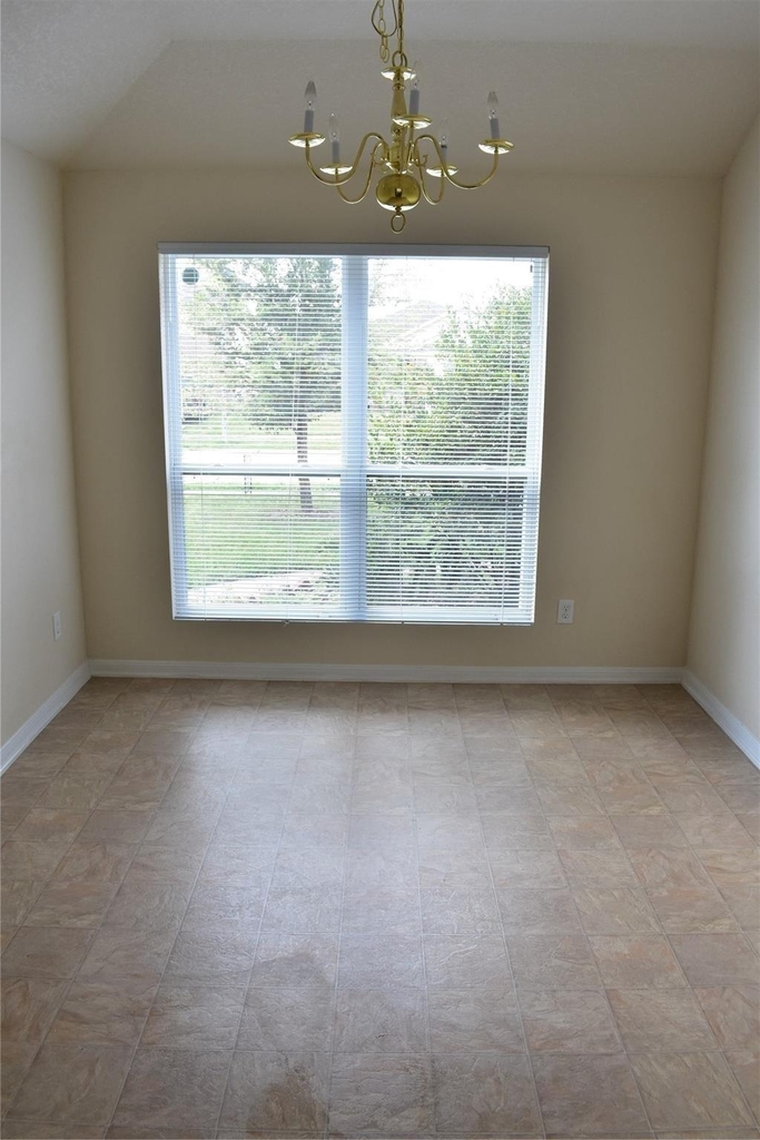 3610 Barkers Crossing Avenue - Photo 8