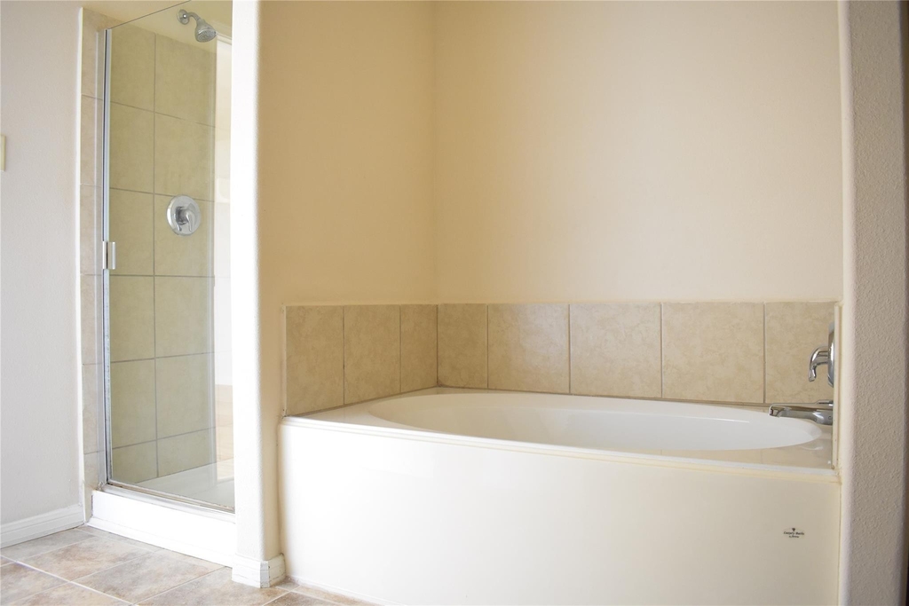 3610 Barkers Crossing Avenue - Photo 18