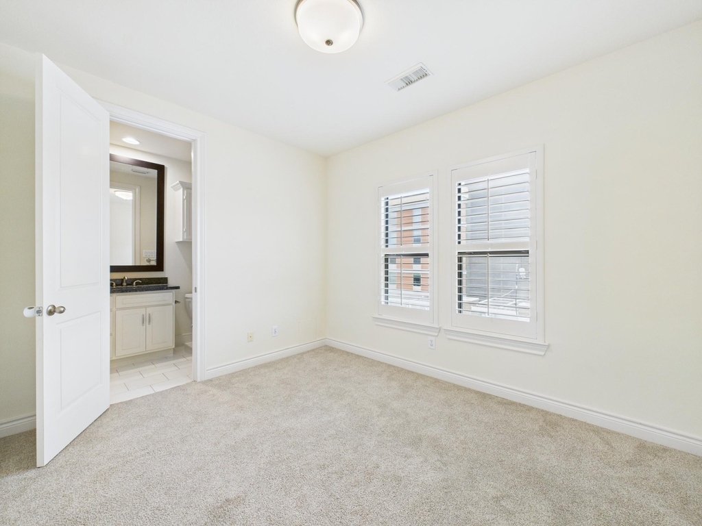 11025 Sherwood Grove - Photo 23