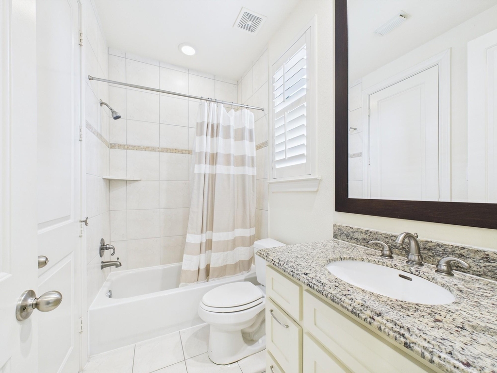 11025 Sherwood Grove - Photo 7