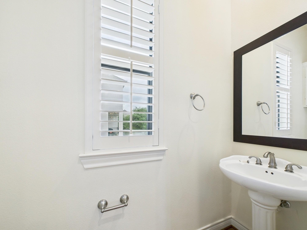 11025 Sherwood Grove - Photo 20