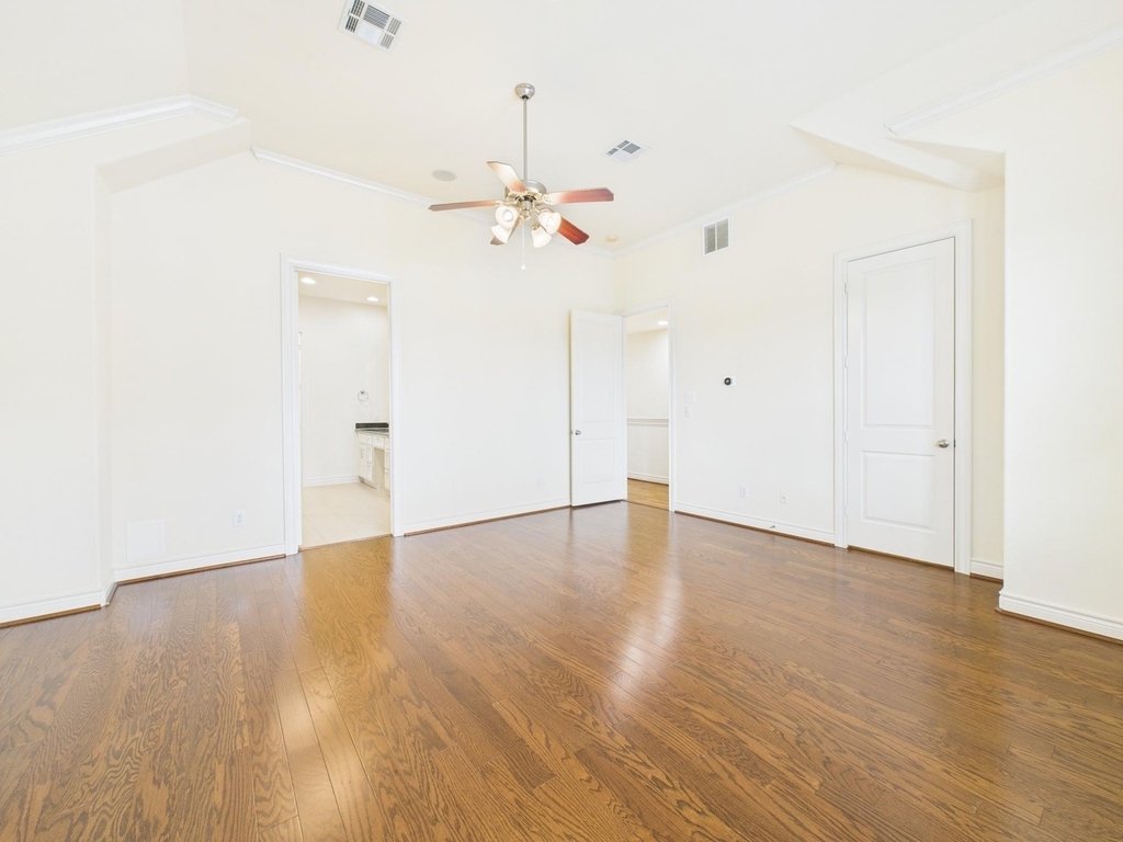 11025 Sherwood Grove - Photo 28