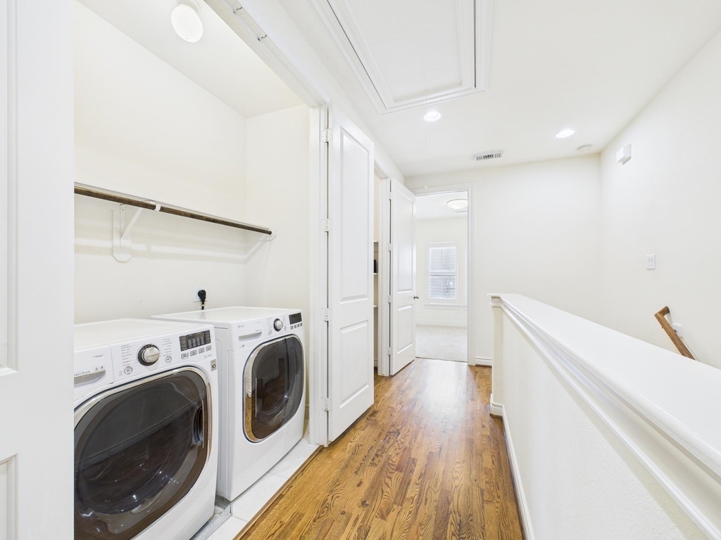11025 Sherwood Grove - Photo 22