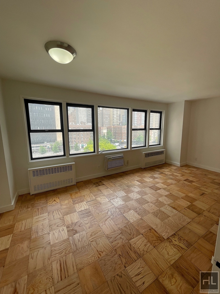 East 36 Street - Photo 0