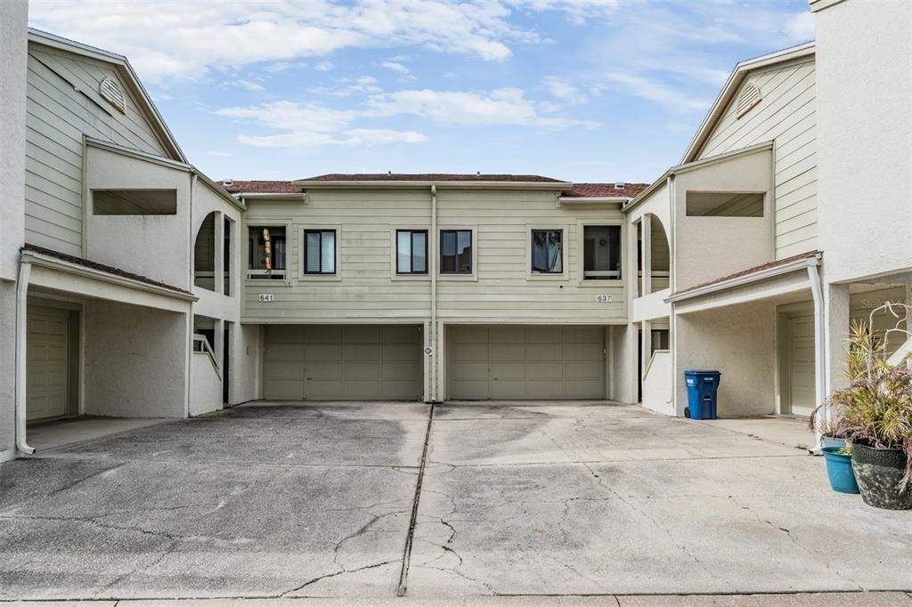 637 Drake Lane N - Photo 33