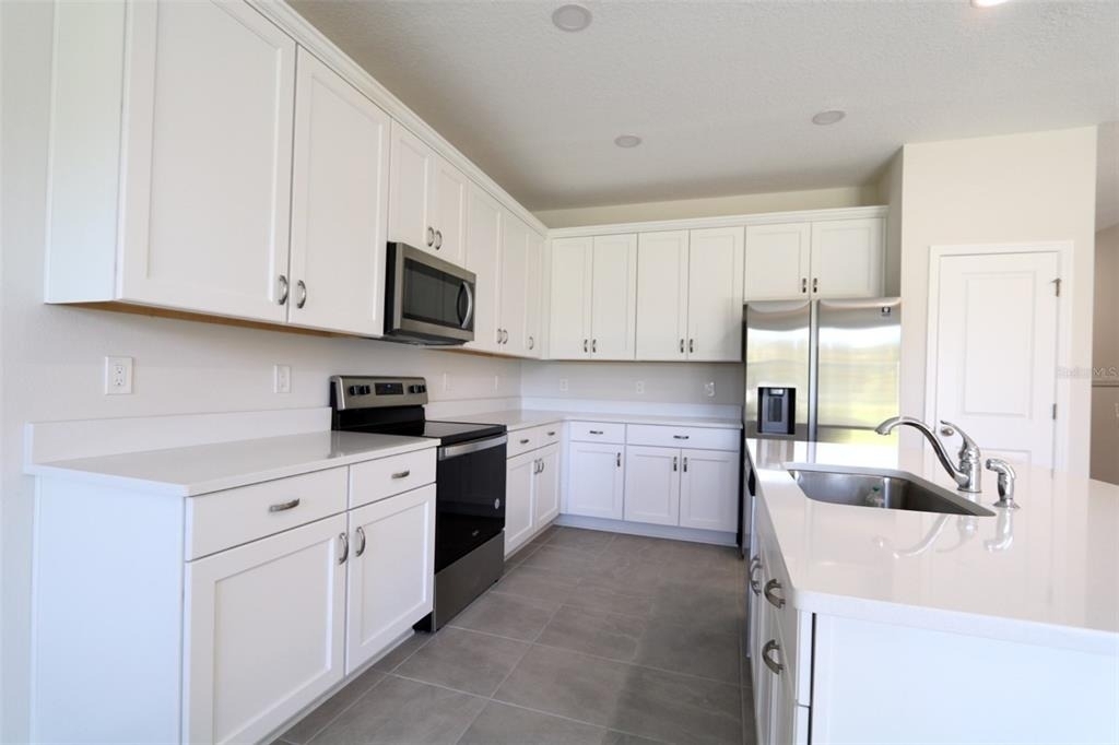 10914 Quickwater Court - Photo 2
