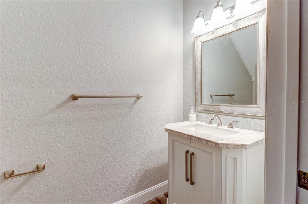 16305 Fairford Palms Court - Photo 14
