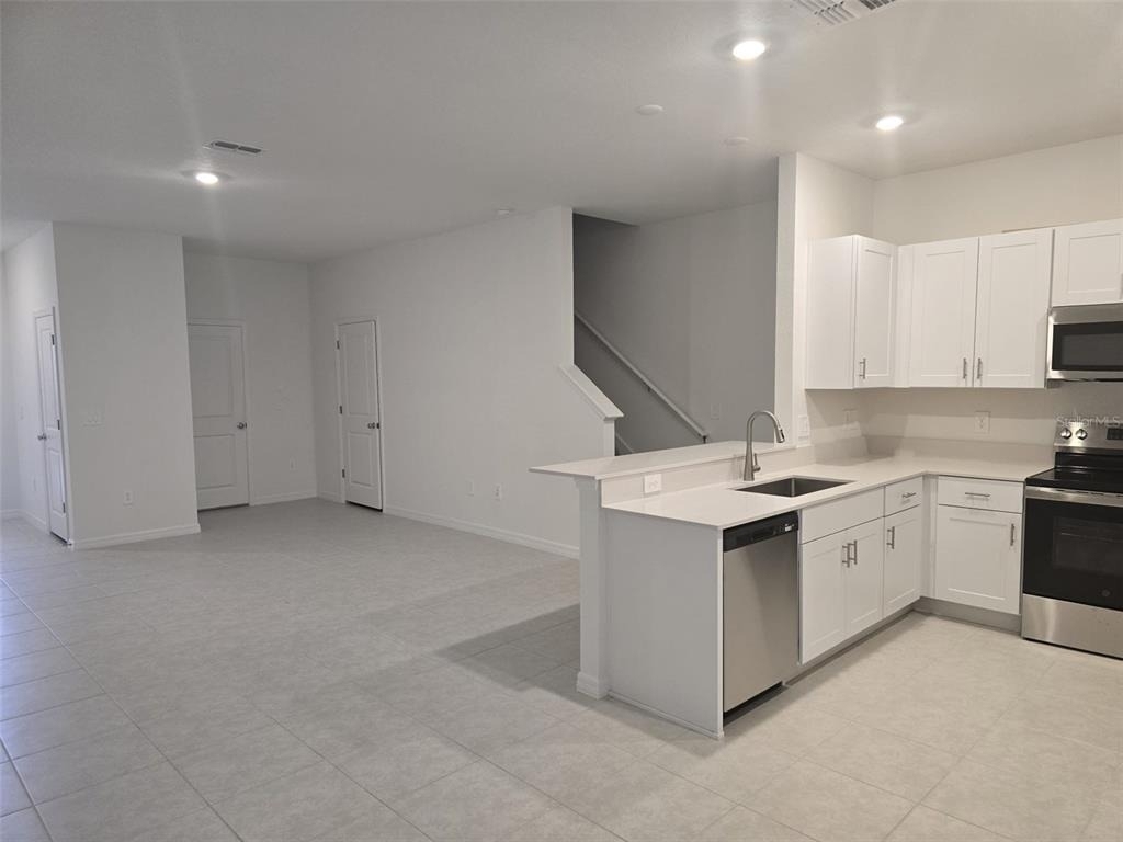 9343 Cannon Beach Drive - Photo 4