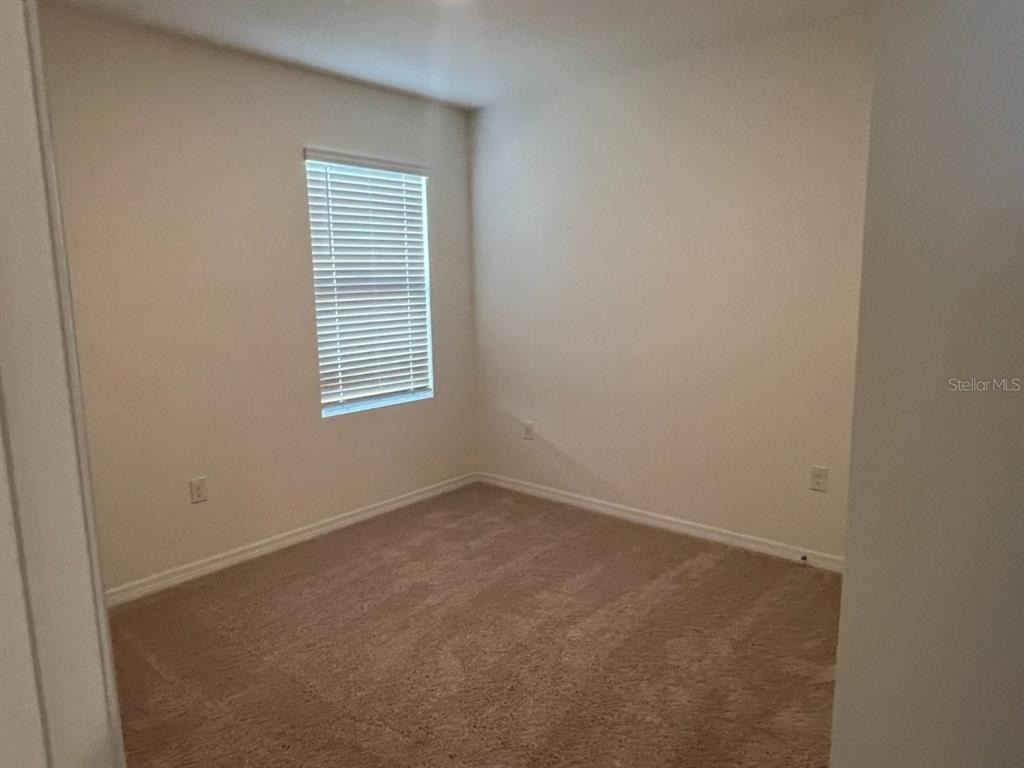 528 Boardwalk Avenue - Photo 4