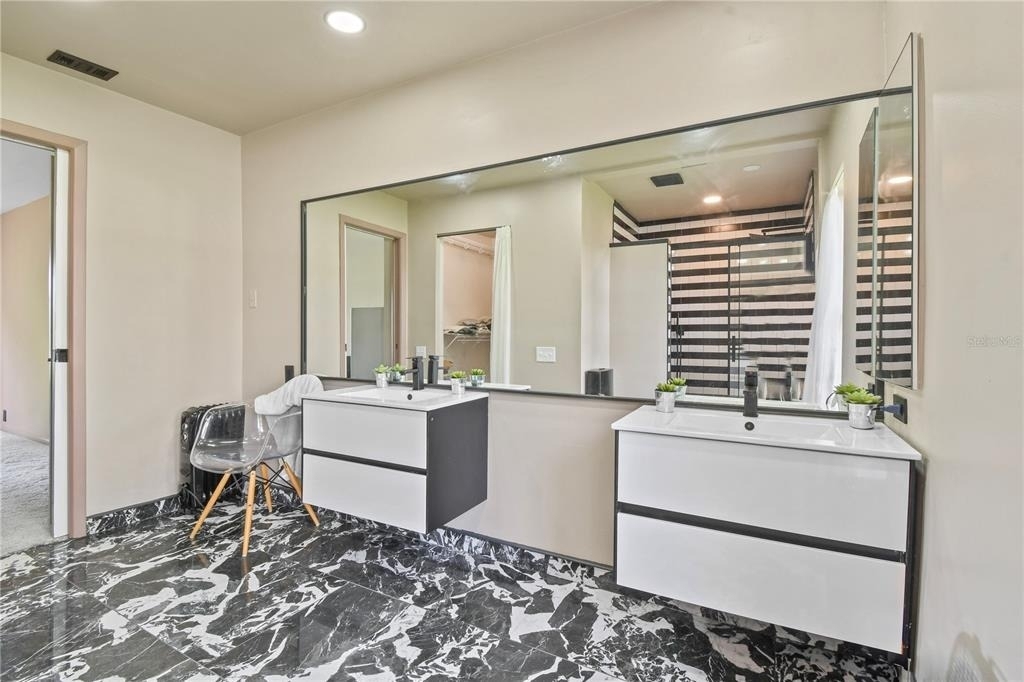 2906 Windridge Drive - Photo 12