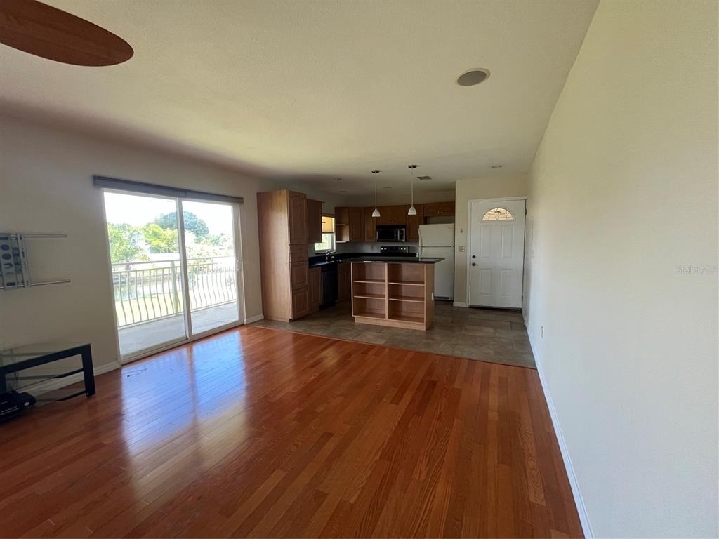 8801 Bay Pointe Drive - Photo 5