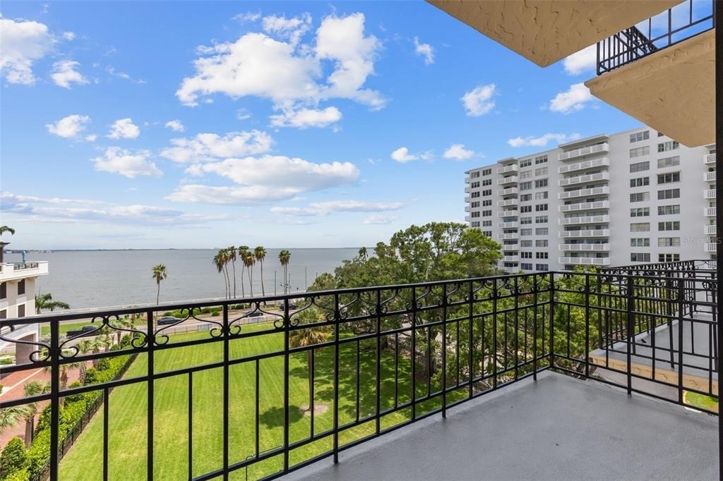 2109 Bayshore Boulevard - Photo 1