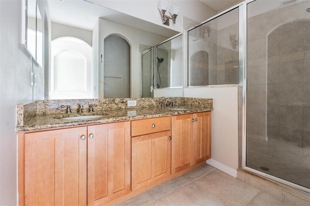 6008 Fishhawk Crossing Boulevard - Photo 32