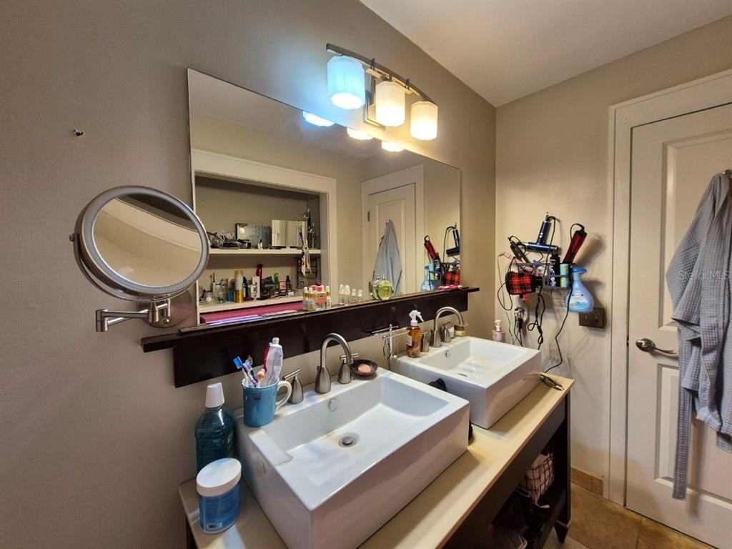 2910 W Sitios Street - Photo 34