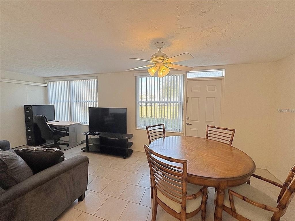 2001 World Parkway Boulevard - Photo 8